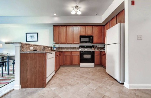 Princeton Meadows Apartment | Affordable Plainsboro Stay! Close to Trader Joes & Whole foods