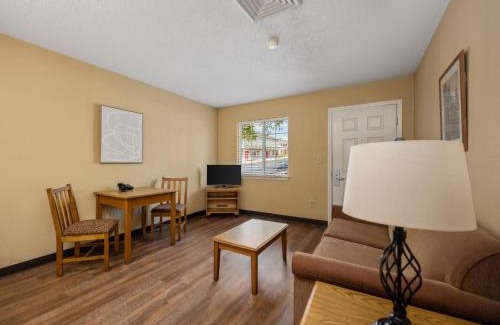 Wilson Hotel | Affordable Suites Wilson
