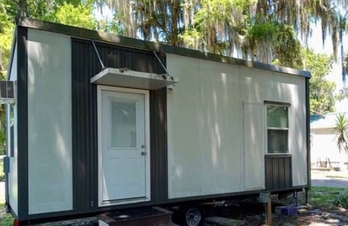Leesburg House | Affordable Tiny Home with Tranquil View - Palmetto