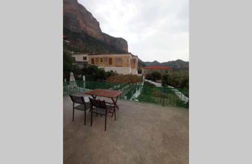 Leonidio Apartment | Afroditis's & Makis's apartment