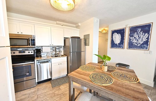 South Island Condo | After Dune Delight At EB&T Dog Friendly