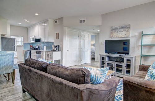 Port Aransas Condo | Afterdune Delight ~ Swimming Pool, Beach Access & Playground!