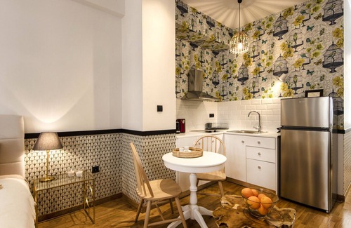 Omonia Apartment | Ag.Konstantinou 2os · Funky boho apartment