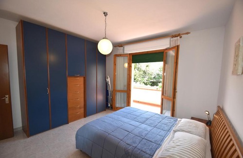 Marina di Campo Apartment | AGAVE - Terrazza attrezzata, clima e posto auto privato
