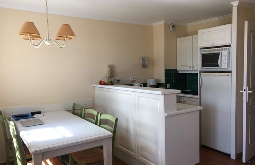 Le Dramont Apartment | Agay/Rivages du Lac/Apartment 4-5 pers/superb sea view/pool/wifi/climate
