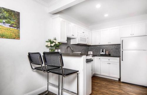 Davis Hotel | Aggie Inn, an Ascend Collection Hotel