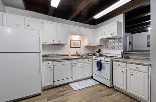 College Station House | Aggies on Auburn Court 2b/1.5b TAMU/Veterans Park