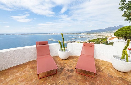 Almadraba-Canyelles Apartment | Agi Castell Mar 1008 Apartamento for rent in Roses Girona.