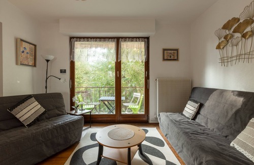 Schiltigheim Apartment | Agréable Appartement de 3 Pièces et Balcon Avec vue sur le Parc