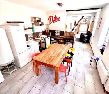 Wattrelos House | Agréable maison de ville cosy de 122m² + extérieur