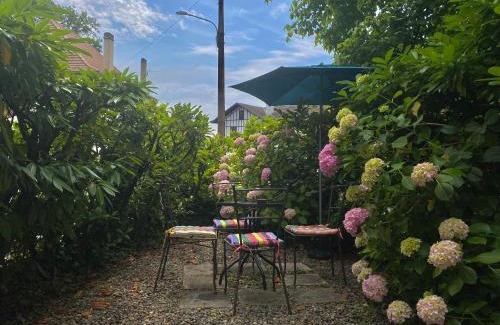 Salies-de-Bearn House | Agréable petit gîte avec jardinet et piscine