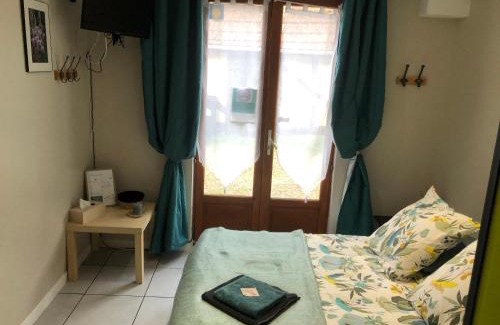 La Ferte-Saint-Aubin Apartment | Agréable studio dans le centre historique