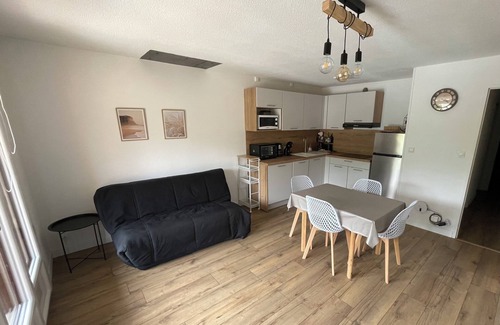 Embrun Apartment | Agréable T2 en rez de Jardin à Deux pas du Plan Deau