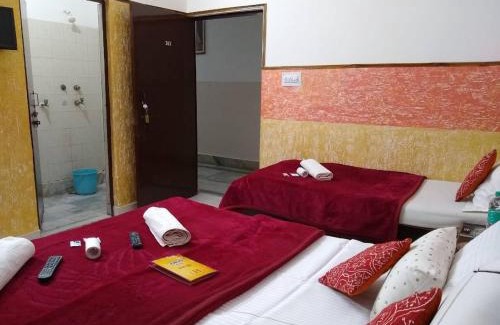 Taj Ganj House | Agra Paying Guest House & Home Stay