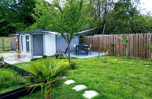 Camarsac Bed & Breakfast | AGREABLE PETIT CHALET