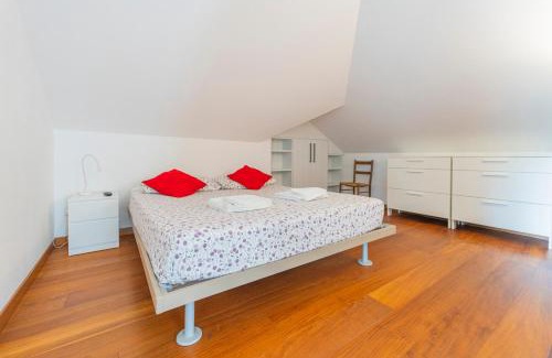 Rezza Apartment | AGRI SUITE View - La Bilaia