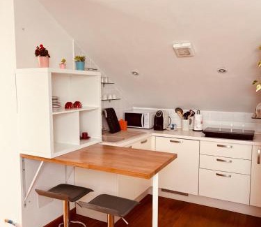 Rezza Apartment | AGRI SUITE View - La Bilaia