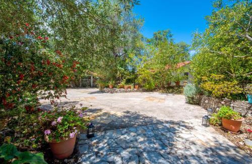 Vlachopoulatika House | Agrielia