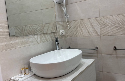 Mesagne Bed & Breakfast | Agrimi B&B in the heart of Mesagne, castle view and breakfast included