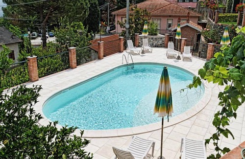 Casanova Lerrone Apartment | Agriturismo Borgo Ameno Three-room Apt 6 Pax