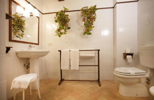 Viano House | Agriturismo Cavazzone