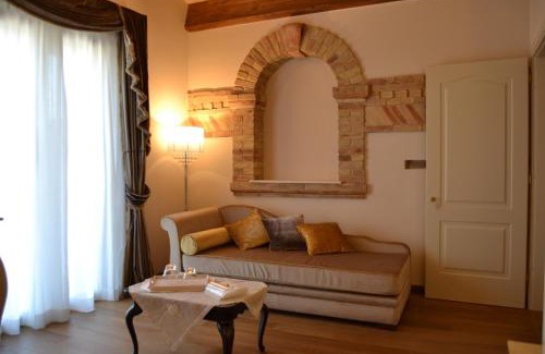 Mozzagrogna House | Agriturismo De Luca