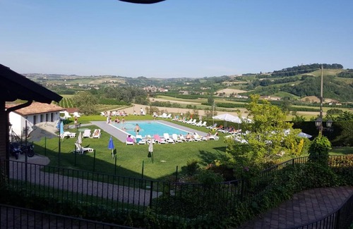 San Marzano Oliveto House | Agriturismo Le Due Cascine