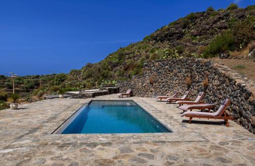Pantelleria House | Agriturismo Zibibbodoro