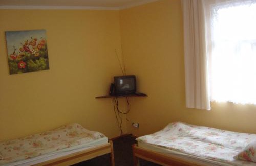 Ryn House | Agroturystyka "Dworek u Pelców"