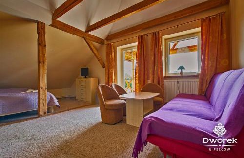 Ryn House | Agroturystyka "Dworek u Pelców"