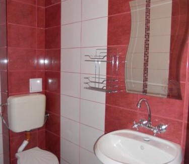Akhtopol House | "Ahtopol"-rooms for rent-free parking 100 meters away