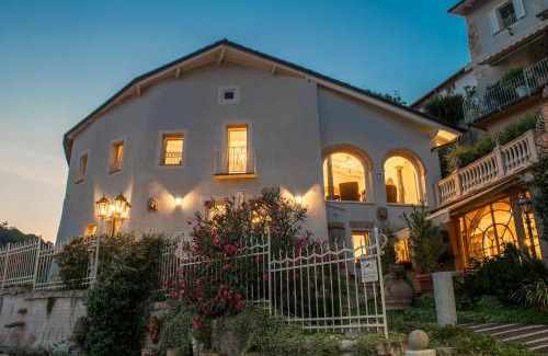 Ottiglio Apartment | Ai Leoni Ruggenti - Giardino Segreto con Vista sul Monferrato