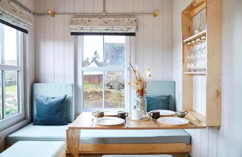 Ballater House | Aileen - Unique tiny house with wood fired roll top bath in heart of the Cairngorms