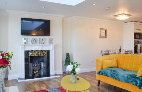 Stranraer House | Ailsa Craig View