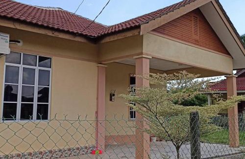 Dungun House | Ainul Homestay Dungun Beach
