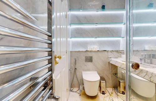 Warwick House | -Air Con- Premium House - Prime location