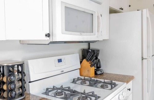 Crown Point House | Air Concierge Pacific Beach Breezy Cottages #1