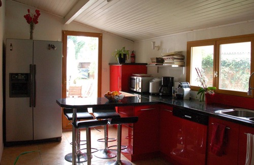 Saint-Medard-d'Eyrans House | Air-conditioned house with swimming pool and large garden near vineyards 15min Bordeaux