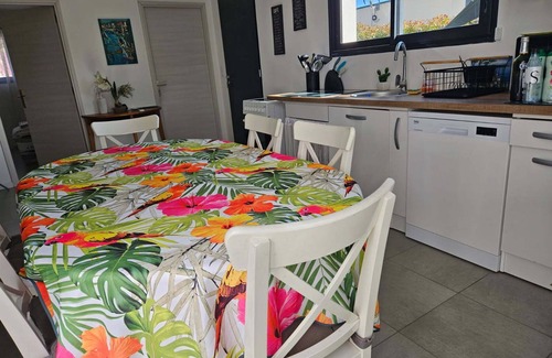 Grosseto-Prugna Cabin | AIR-CONDITIONED BUNGALOW IN PORTICCIO FOR 4 PEOPLE