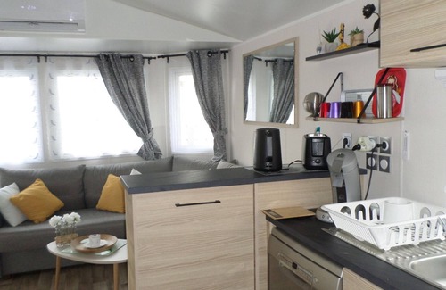Valras-Plage House | Air-conditioned mobile home, washing machine, dishwasher by the sea at Valras Plage