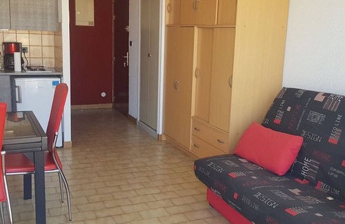Valras-Plage Apartment | Air-conditioned studio, balcony, near beach and shops