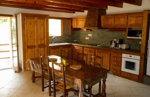 Bonifacio House | Air-conditioned stone house in Bonifacio amid century-old olive trees