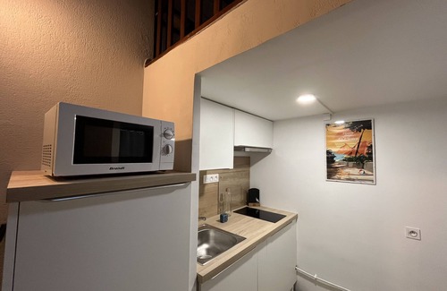 Ceyreste House | Air-conditioned studio with swimming pool
