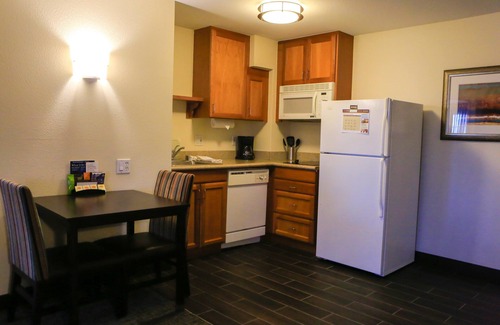 Milpitas Apartment | Air-Conditioned Studio near Downtown San Jose | FREE Shuttle