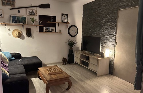 Centre-Ville House | Air-conditioned villa in the city center 10 minutes from the lagoon on foot.