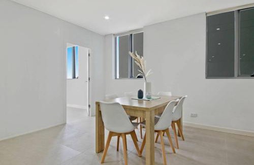 Mascot Apartment | Aircabin｜Mascot｜Spacious & Modern｜Walk to station