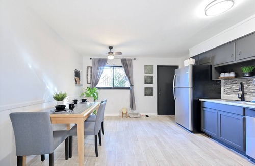 College Park Apartment | Airport Pick Up, Spoiling Apt With an Office, Super Private,
