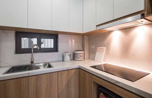 Cong Vi Apartment | Airport pickup/dropoff-private apt-near lake