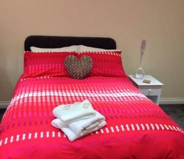 Lulsgate Bottom Hotel | Airport Tavern Accommodation