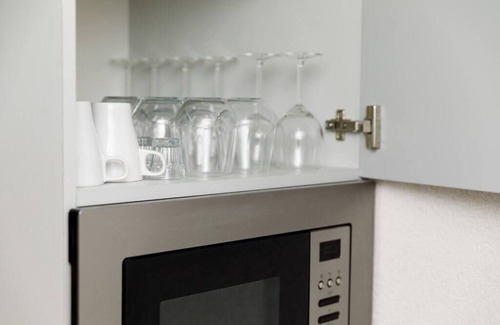 Brasov House | Aki Junior Apartment - Stylish Home in Brasov's Historical Center - Free Parking